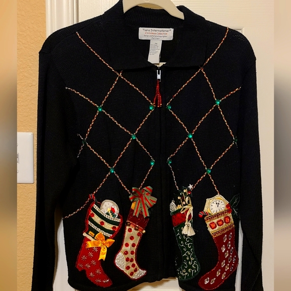 Tiara International Sweaters - Tiara International Christmas Sweater Stockings Cardigan Full Zip Vtg 2004 PM
